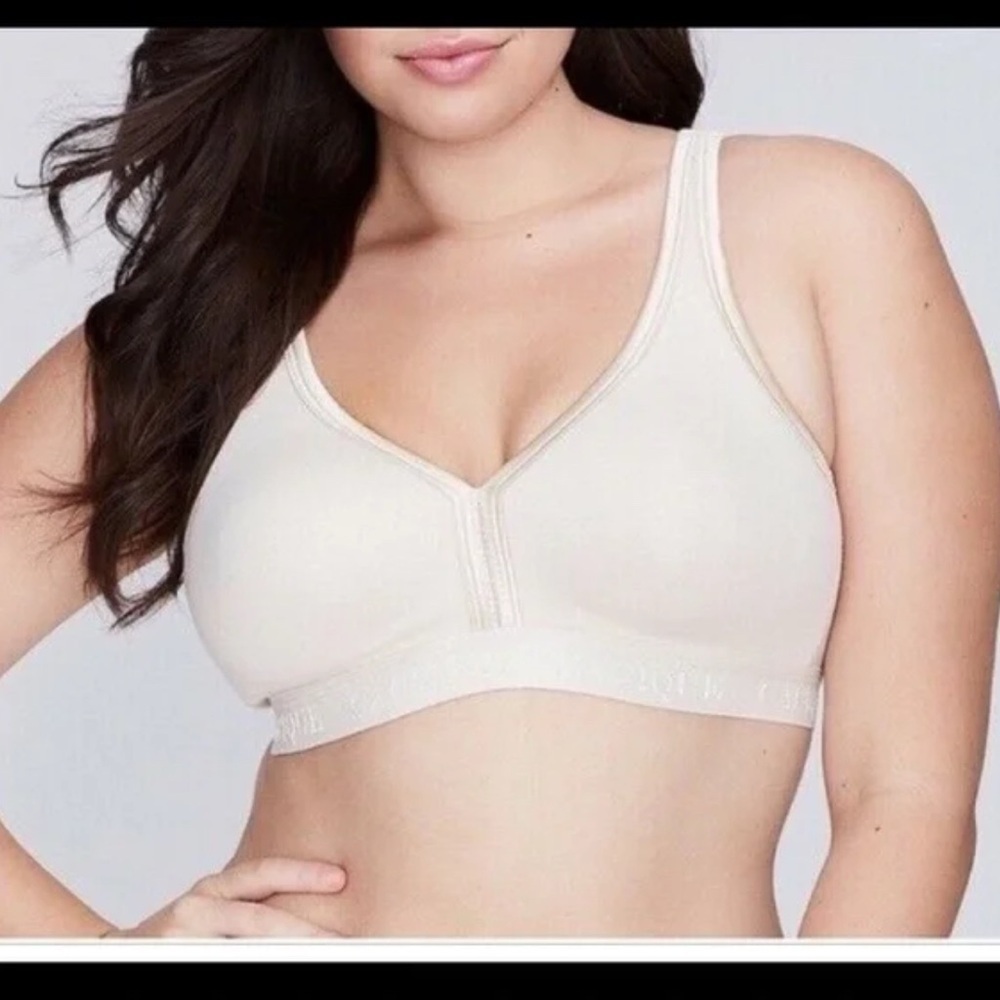 Cacique Cream Lightly Lined No Wire Comfort Bra, Size 44DD